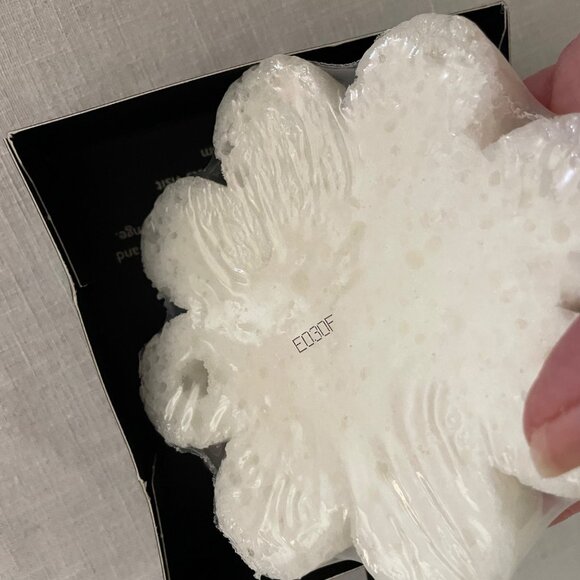 Spongelle Violet Leaf Body Wash Infused Buffer 3oz 14+ Uses Cleanse Sponge - Picture 8 of 8